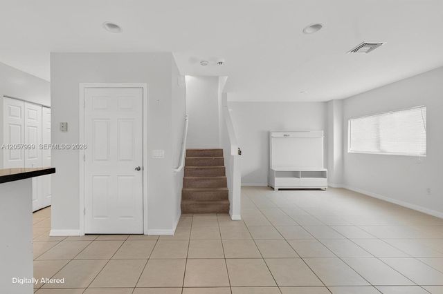630 NW 10th Ter 4, Fort Lauderdale, FL 33311