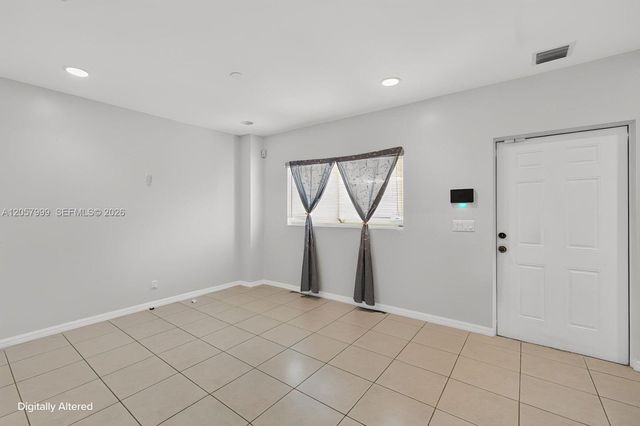 630 NW 10th Ter 4, Fort Lauderdale, FL 33311