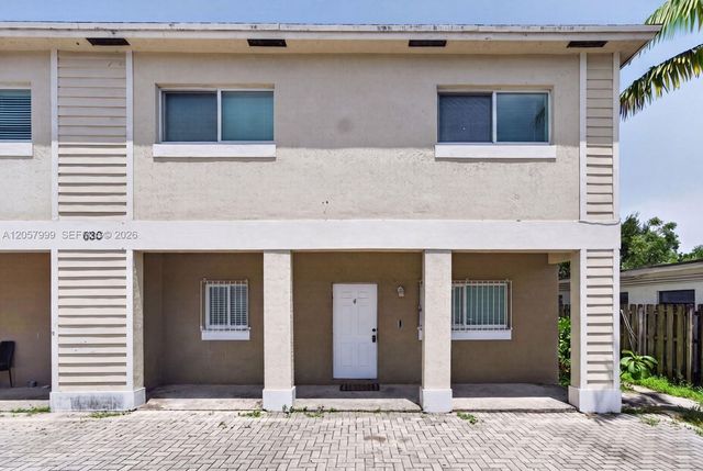 630 NW 10th Ter 4, Fort Lauderdale, FL 33311