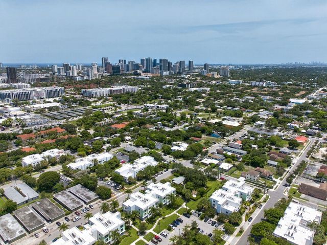 630 NW 10th Ter 4, Fort Lauderdale, FL 33311