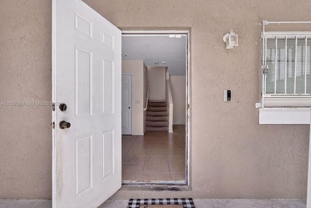 630 NW 10th Ter 4, Fort Lauderdale, FL 33311