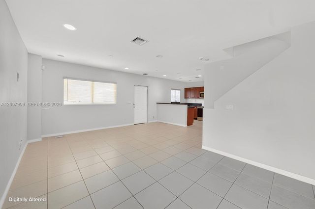 630 NW 10th Ter 4, Fort Lauderdale, FL 33311