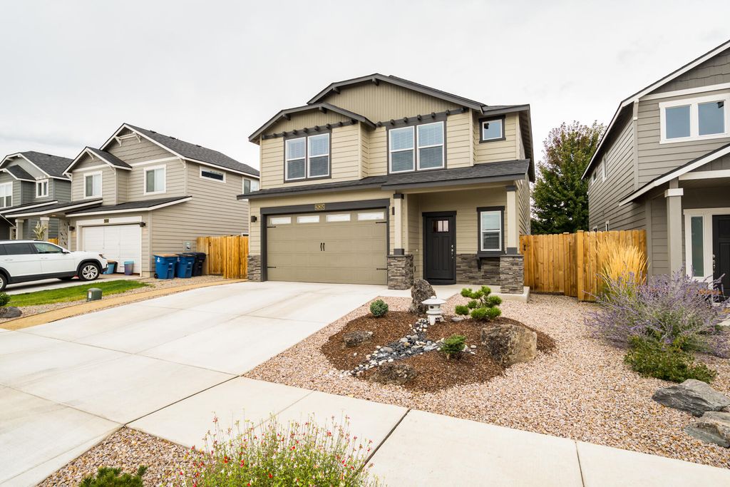 62825 NE Cranbrook Place, Bend, OR 97701