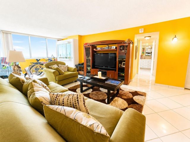 7135 Collins Avenue 701, Miami Beach, FL 33141