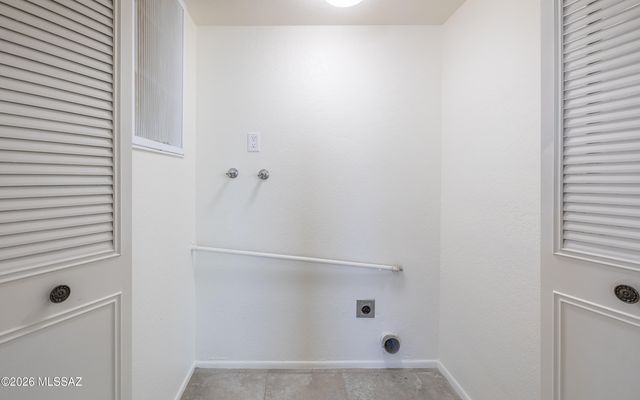 2434 S Palm Springs Drive, Tucson, AZ 85710