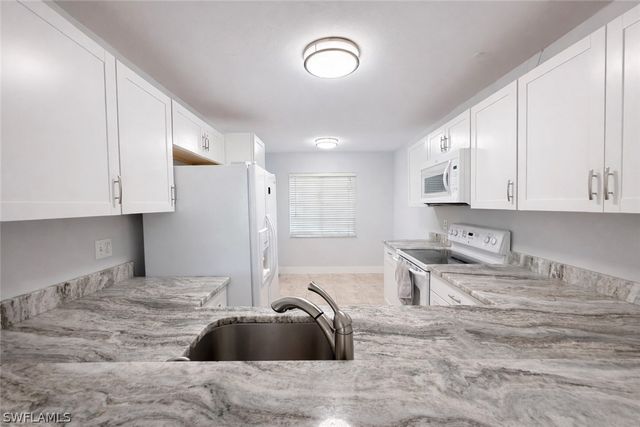 534 Augusta BLVD E104, Naples, FL 34113