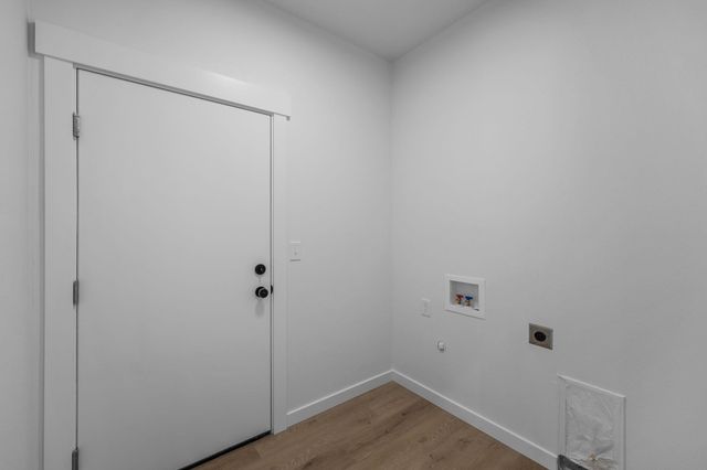 2111 N Sipple Rd, Spokane Valley, WA 99212