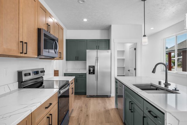 2111 N Sipple Rd, Spokane Valley, WA 99212