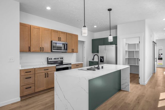 2111 N Sipple Rd, Spokane Valley, WA 99212