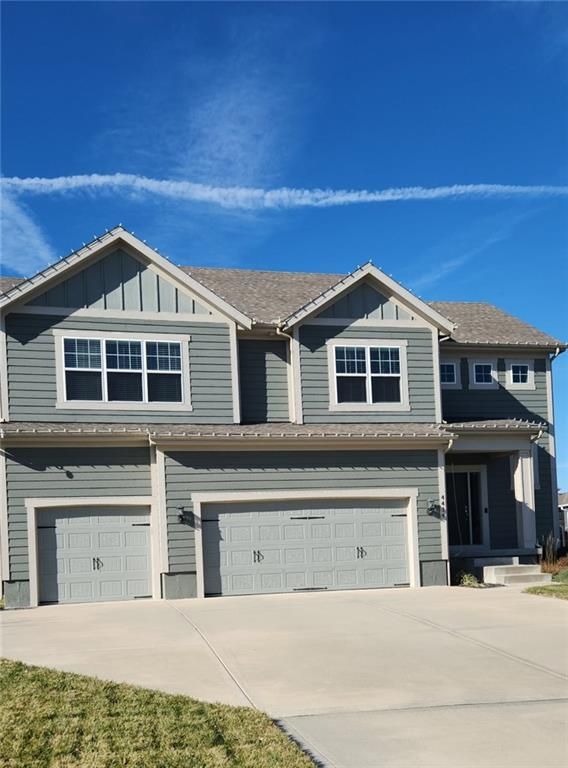 4414 SW Amethyst Drive, Lee's Summit, MO 64082