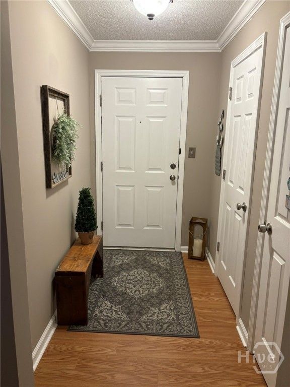 Image 14 of property listing at Address unavailable.