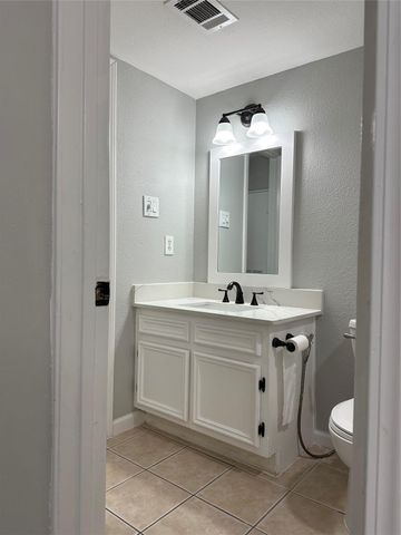 6103 Ludington Drive 4-942, Houston, TX 77035