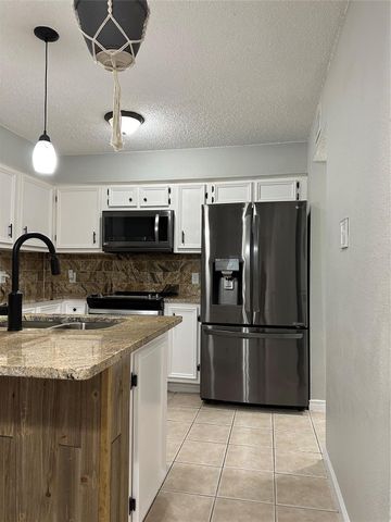 6103 Ludington Drive 4-942, Houston, TX 77035