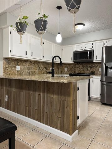 6103 Ludington Drive 4-942, Houston, TX 77035