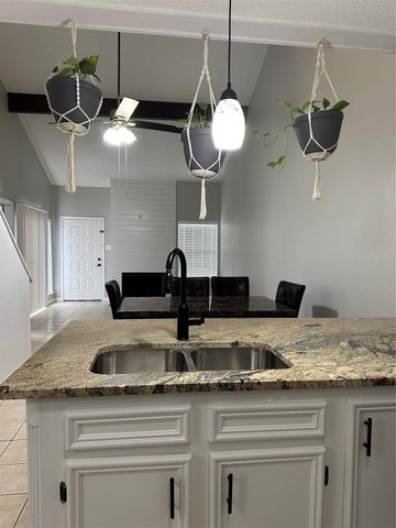 6103 Ludington Drive 4-942, Houston, TX 77035