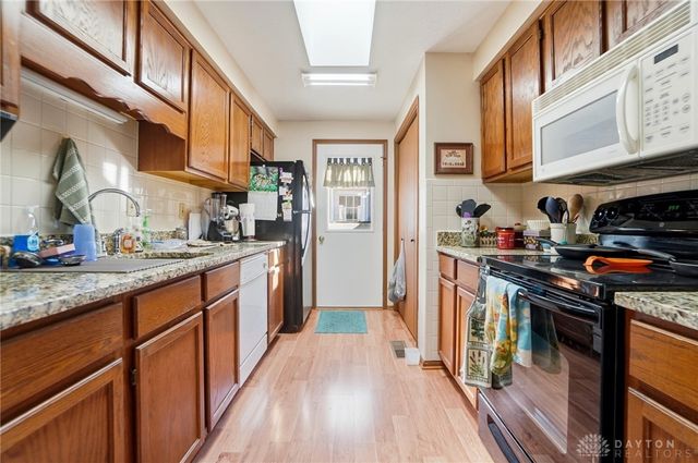 4446 Ridgewood Road, Springfield, OH 45503