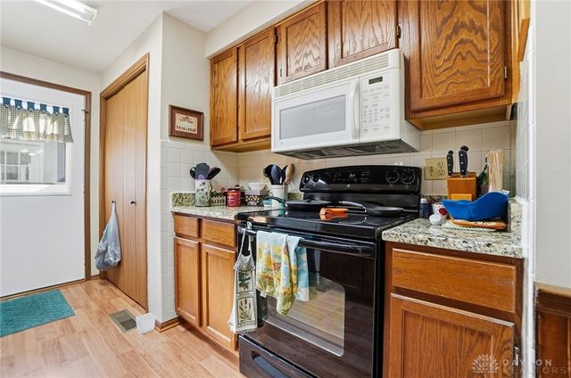 4446 Ridgewood Road, Springfield, OH 45503