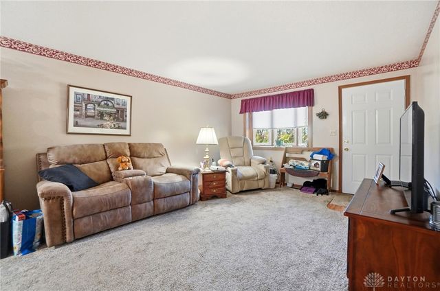 4446 Ridgewood Road, Springfield, OH 45503