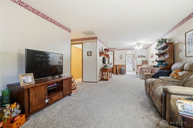 4446 Ridgewood Road, Springfield, OH 45503