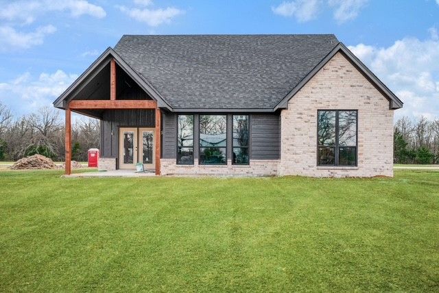 25 Private Road 45855, Blossom, TX 75416