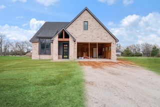 25 Private Road 45855, Blossom, TX 75416