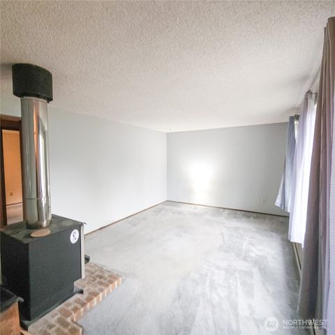 13421 122nd Avenue NE, Kirkland, WA 98034