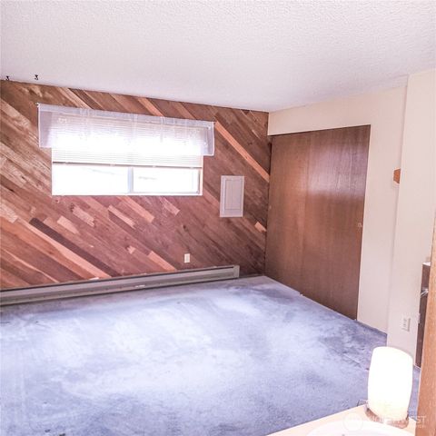 13421 122nd Avenue NE, Kirkland, WA 98034