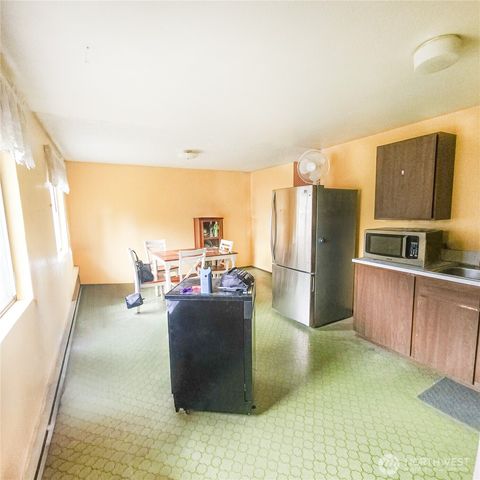 13421 122nd Avenue NE, Kirkland, WA 98034