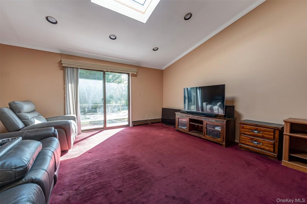 32 Swing Lane, Levittown, NY 11756 — photo 4