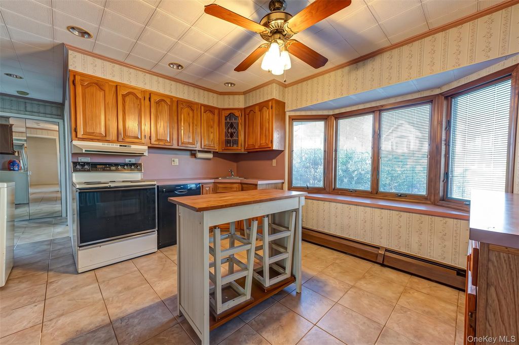 32 Swing Lane, Levittown, NY 11756 — photo 5