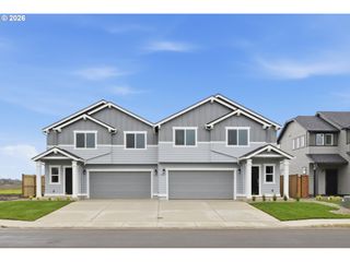 2213 W 10TH Ave, Junction City, OR 97448