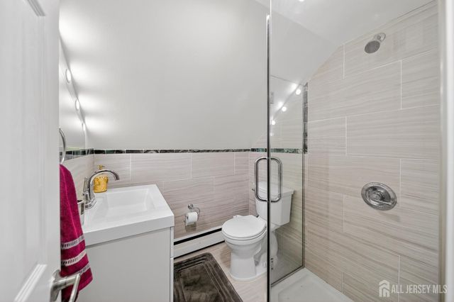 80 Poplar Street, Carteret, NJ 07008