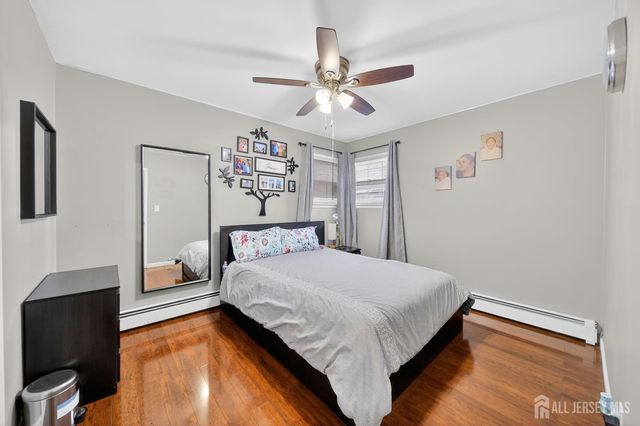 80 Poplar Street, Carteret, NJ 07008