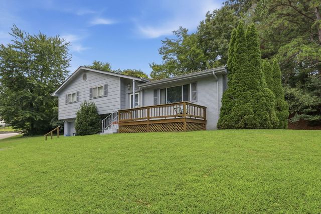 1127 Hillsboro Drive, Chattanooga, TN 37412