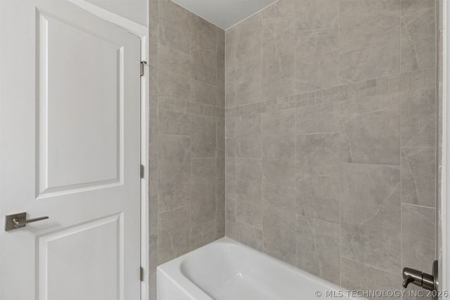 11023 N 86th East Court, Owasso, OK 74055
