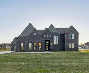 11023 N 86th East Court, Owasso, OK 74055