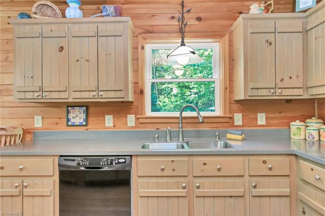 535 Obed Heights Drive, Moravian Falls, NC 28654