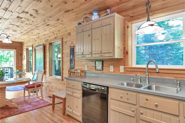535 Obed Heights Drive, Moravian Falls, NC 28654