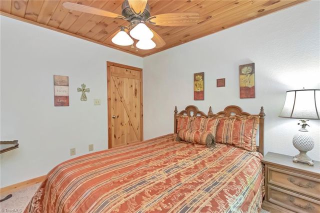 535 Obed Heights Drive, Moravian Falls, NC 28654