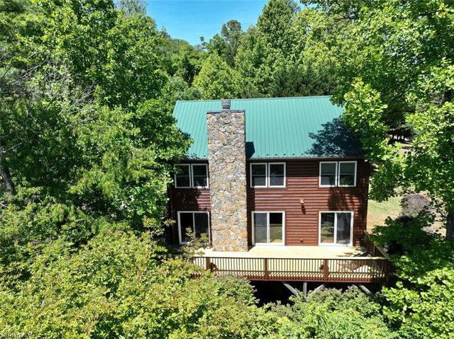 535 Obed Heights Drive, Moravian Falls, NC 28654