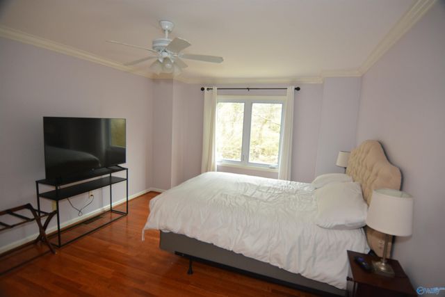 105 Treetop Drive, Huntsville, AL 35801