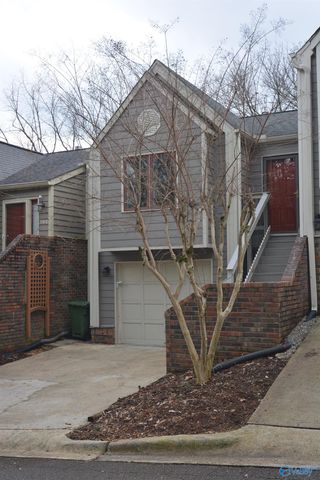 105 Treetop Drive, Huntsville, AL 35801