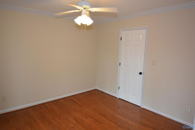 105 Treetop Drive, Huntsville, AL 35801