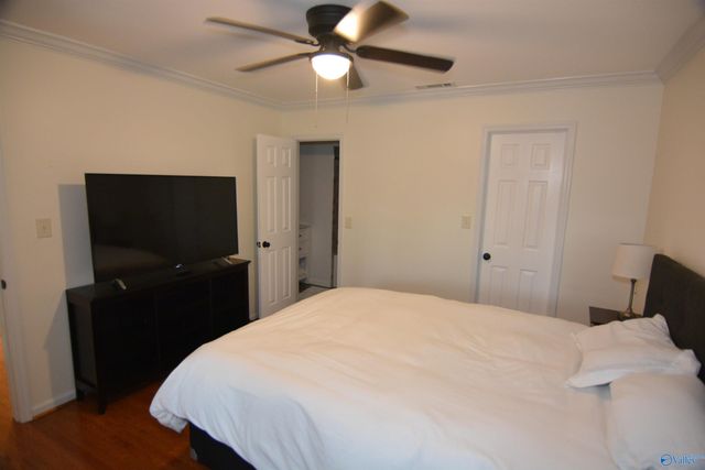 105 Treetop Drive, Huntsville, AL 35801