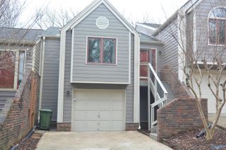 105 Treetop Drive, Huntsville, AL 35801