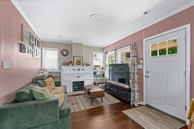 1316 E 62ND Street, Kansas City, MO 64110