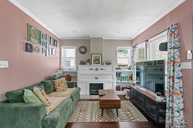 1316 E 62ND Street, Kansas City, MO 64110