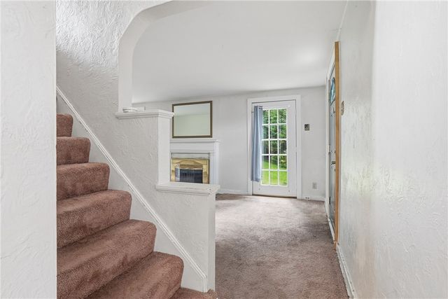 5163 Baptist Rd, Whitehall, PA 15236
