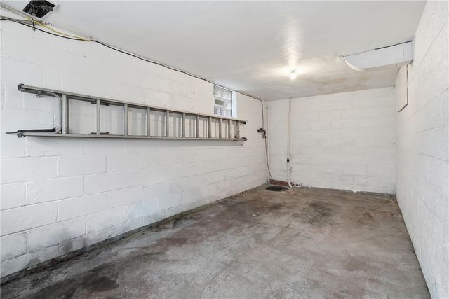 5163 Baptist Rd, Whitehall, PA 15236