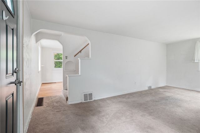 5163 Baptist Rd, Whitehall, PA 15236